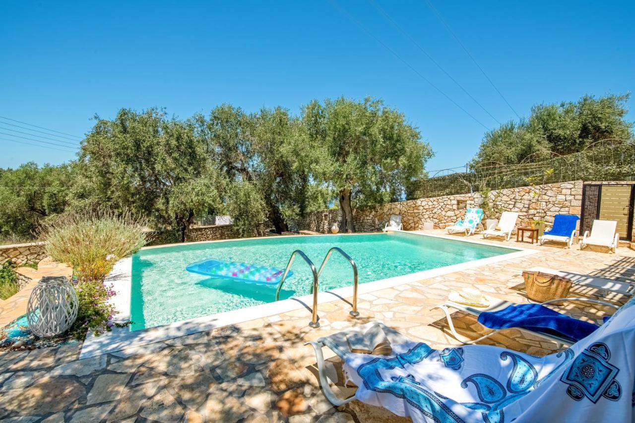 Villa Bougarini Haven Family Villa Rock Pool Oasis Ieromonachos Bagian luar foto