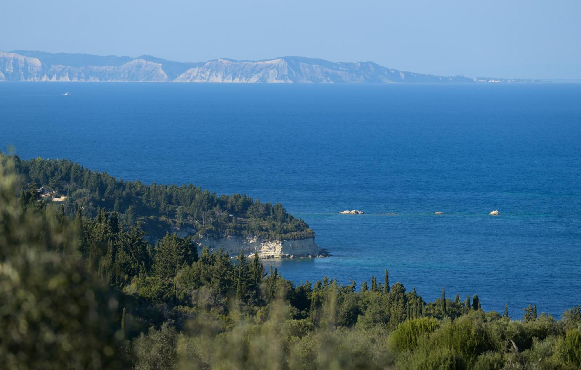 Villa Bougarini Haven Family Villa Rock Pool Oasis Ieromonachos Bagian luar foto
