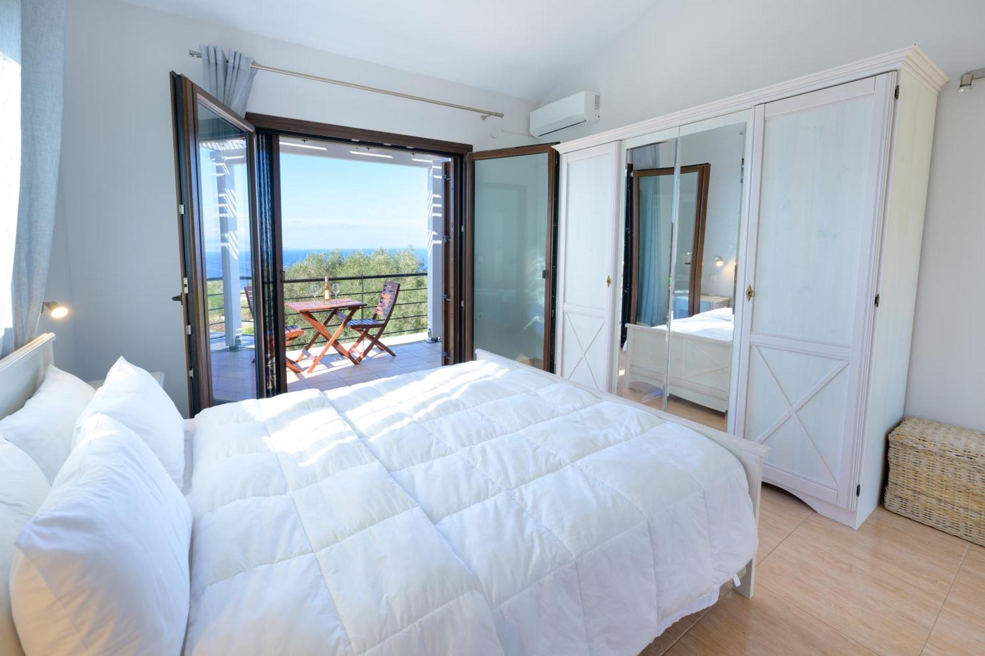 Villa Bougarini Haven Family Villa Rock Pool Oasis Ieromonachos Bagian luar foto
