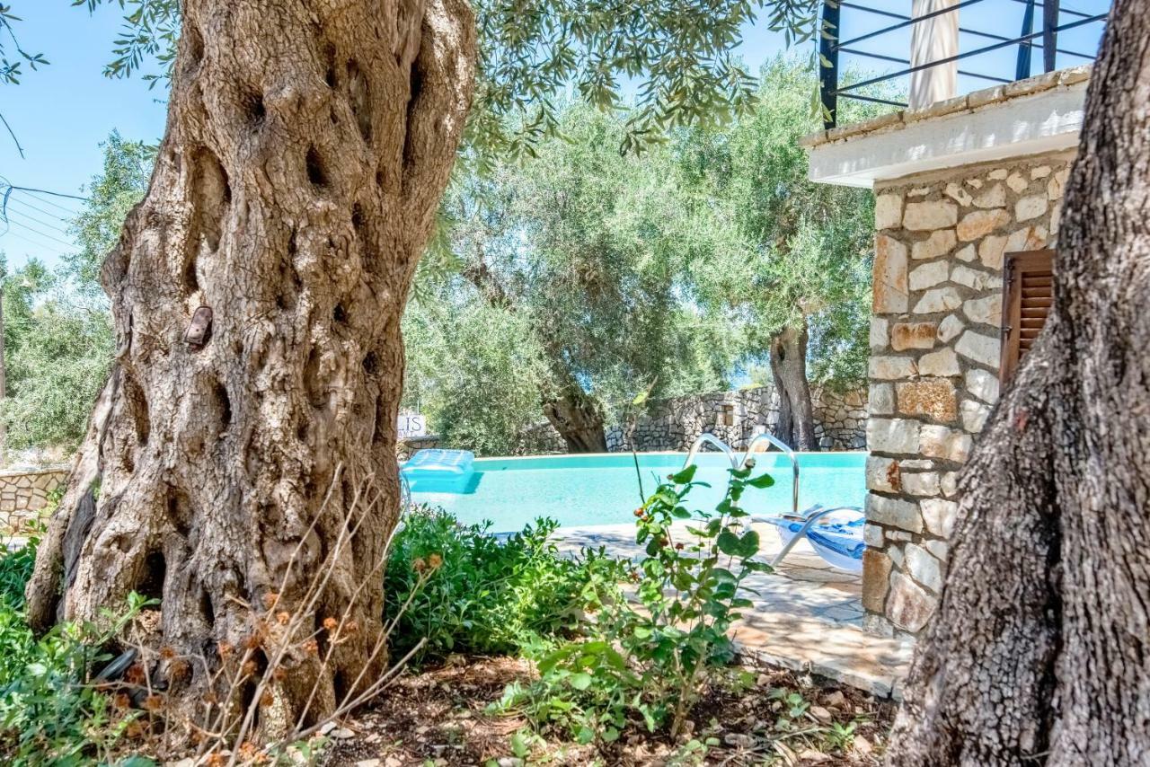 Villa Bougarini Haven Family Villa Rock Pool Oasis Ieromonachos Bagian luar foto